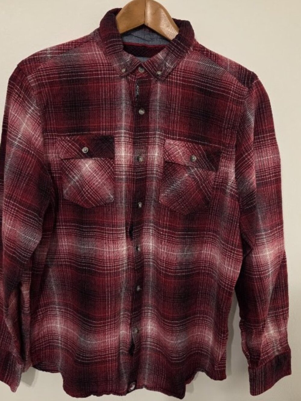 Canada Weather Gear Men's L Red Black Plaid Flannel Shirt 100% Cotton